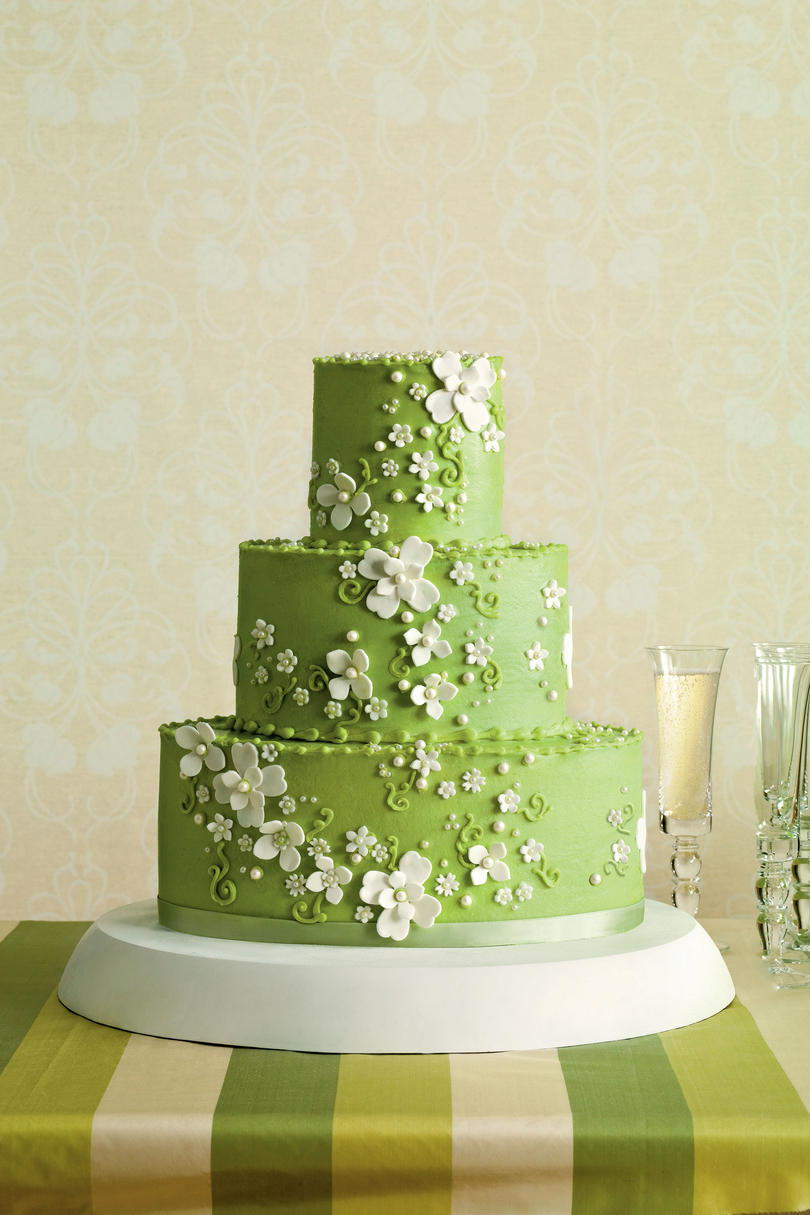 वाइब्रेंट Green Wedding Cake