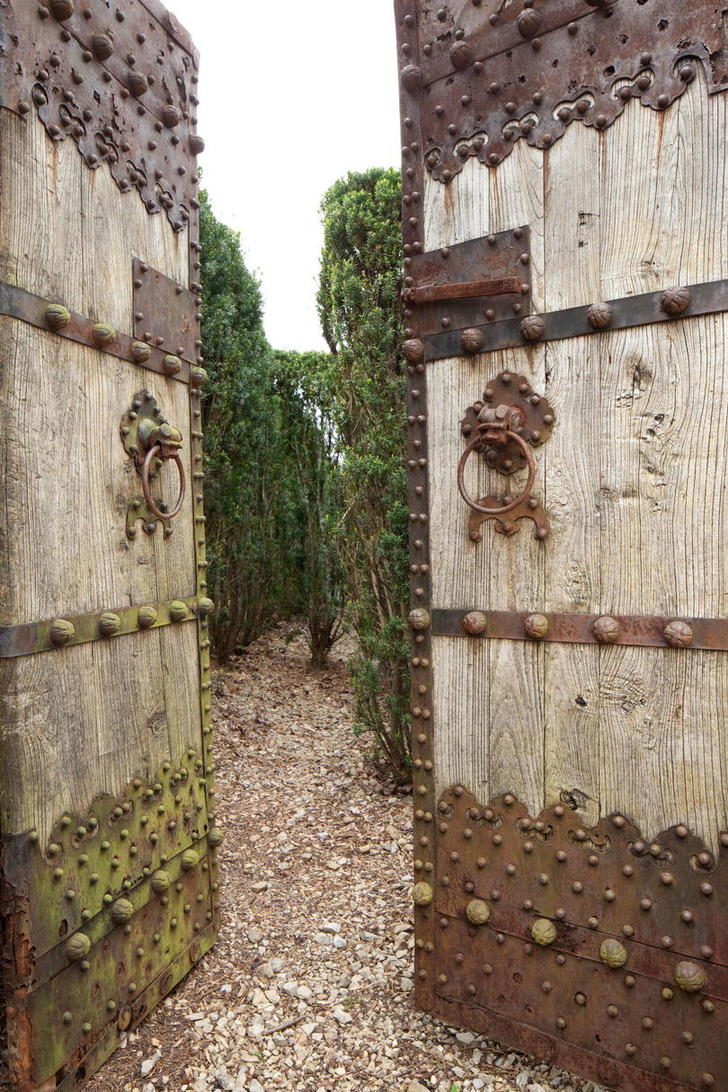 रहस्यमय Maze Gate