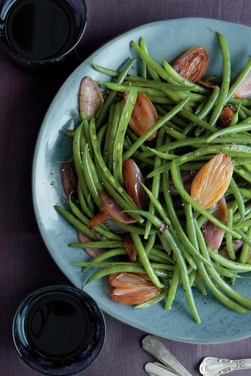 Zöld Beans with Caramelized Shallots