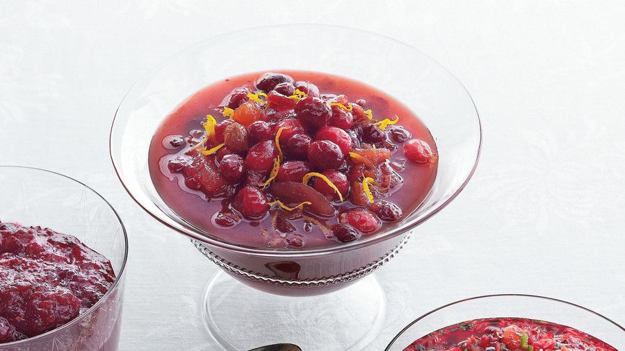 गर्म और मसालेदार Cranberry-Pear Chutney