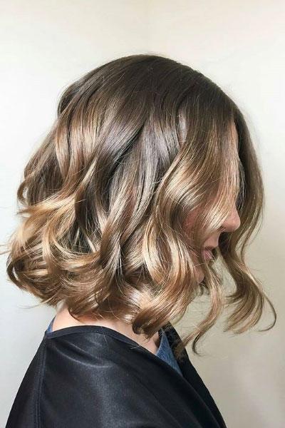 neutralan Brown with Neutral Beige Balayage 