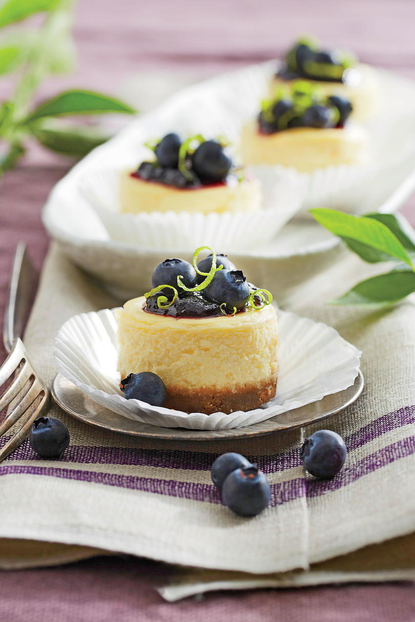 छोटा Blueberry Cheesecakes 