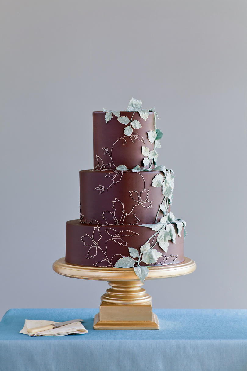 Arany Standard Wedding Cake 