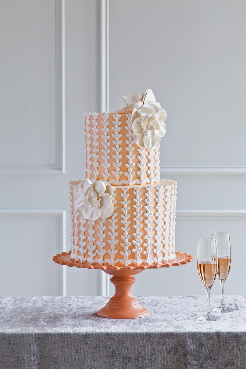 Nyári Peach Wedding Cake 