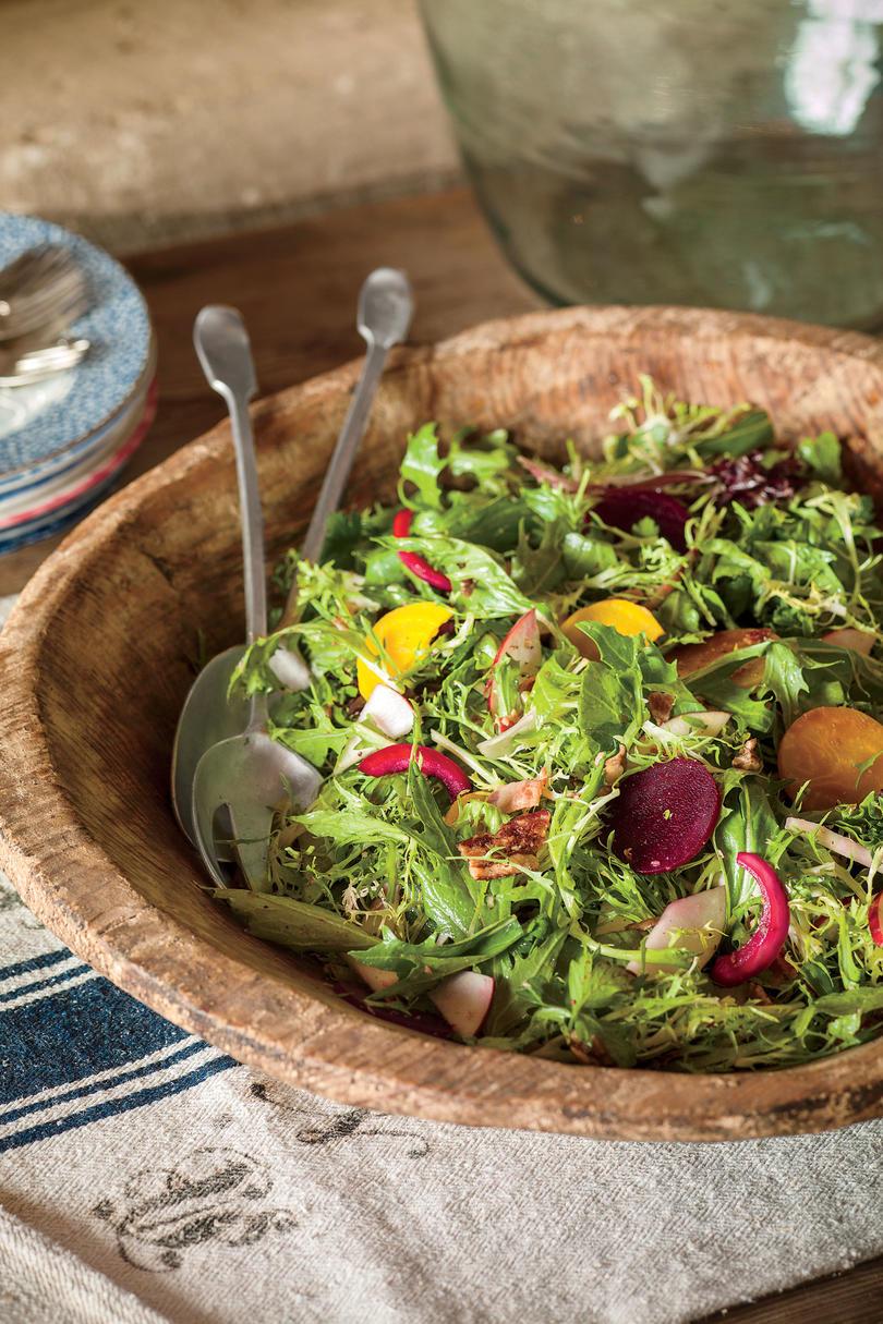 Esik Salad with Beets and Apples