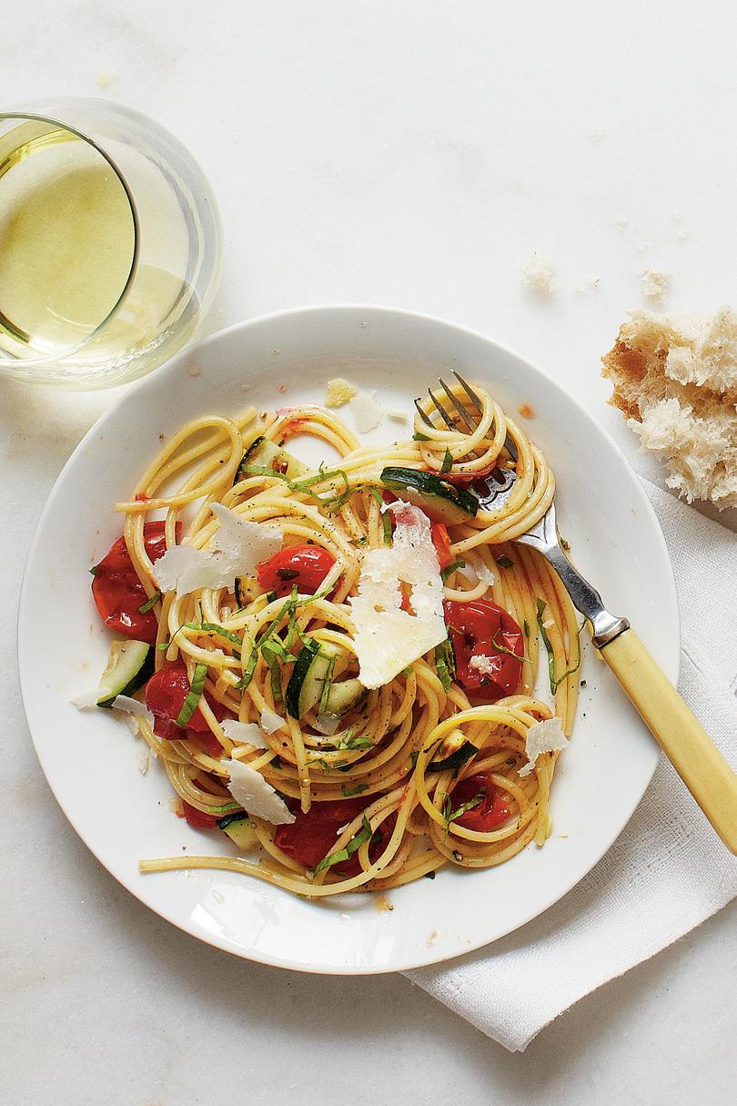 Räjähtää Tomato and Herb Spaghetti Recipe