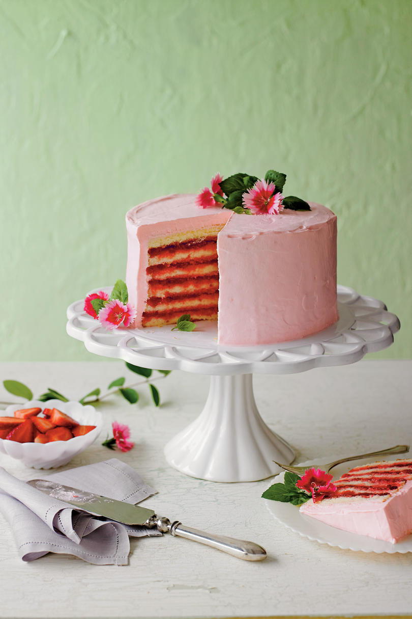 स्ट्रॉबेरीज and Cream Cake 