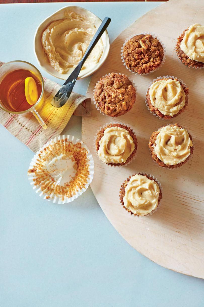 Medenjak Muffins with Spiced Streusel and Spiced Hard Sauce