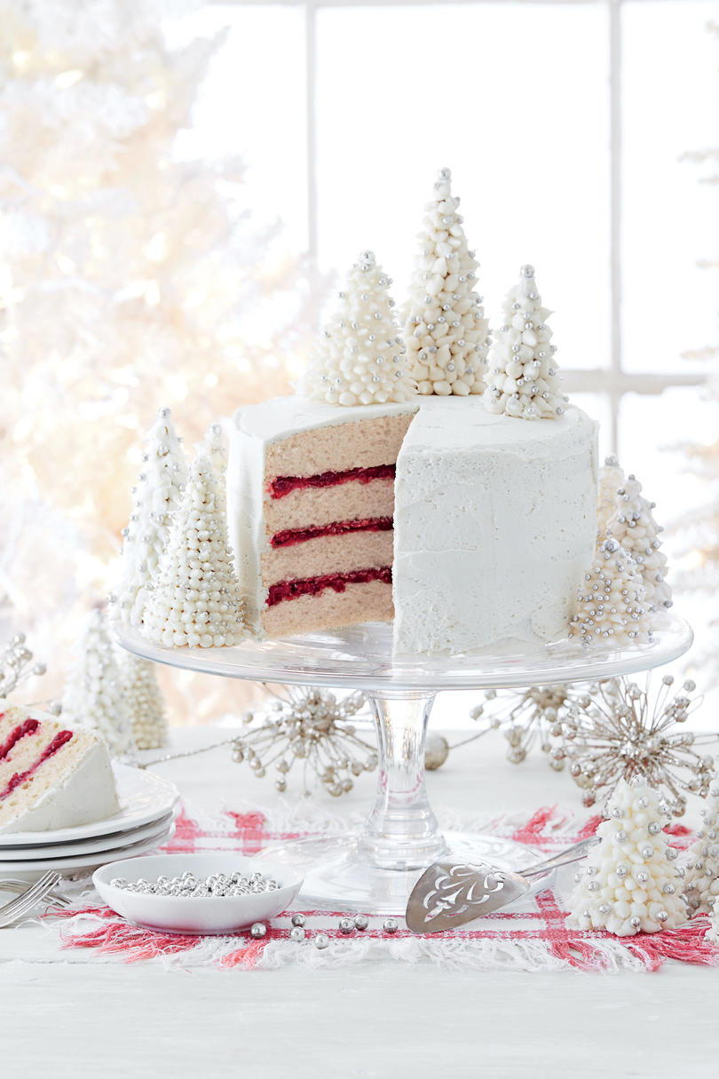 mauste Cake with Cranberry Filling
