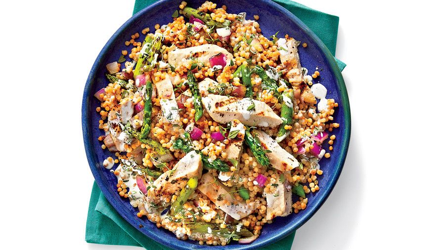 Grillezett Chicken and Toasted Couscous Salad with Lemon-Buttermilk Dressing