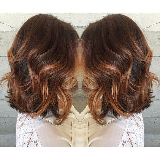 Lyhyt Brown Hair with Rose Gold Highlights