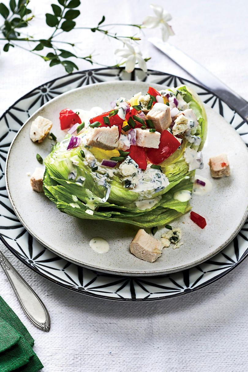 Klin Salad with Turkey and Blue Cheese-Buttermilk Dressing