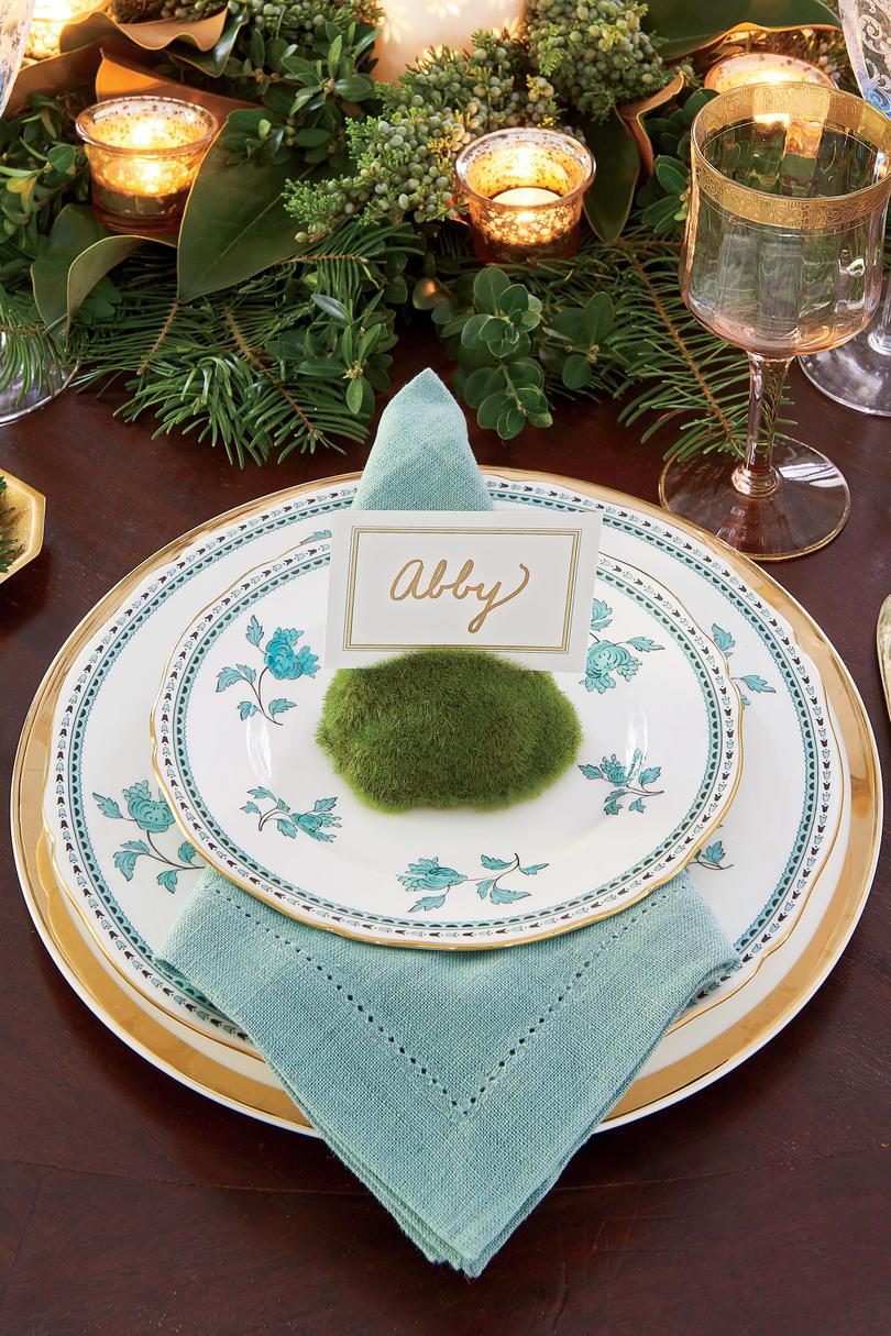 Hillenmeyer Dining Room Place Setting for Christmas