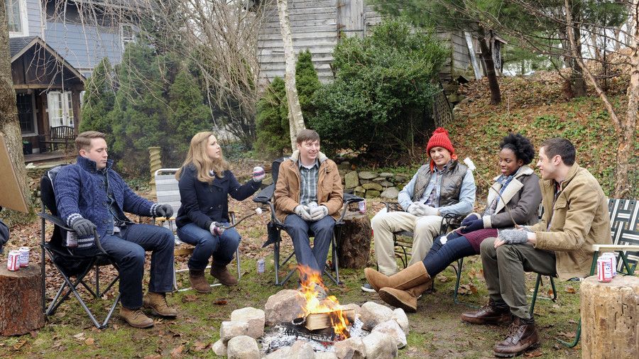 Meidän Favorite Fall Party Theme Ideas - Backyard Campfire Party 