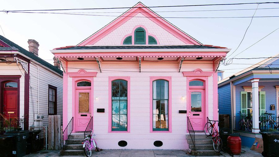 गुलाबी House in New Orleans