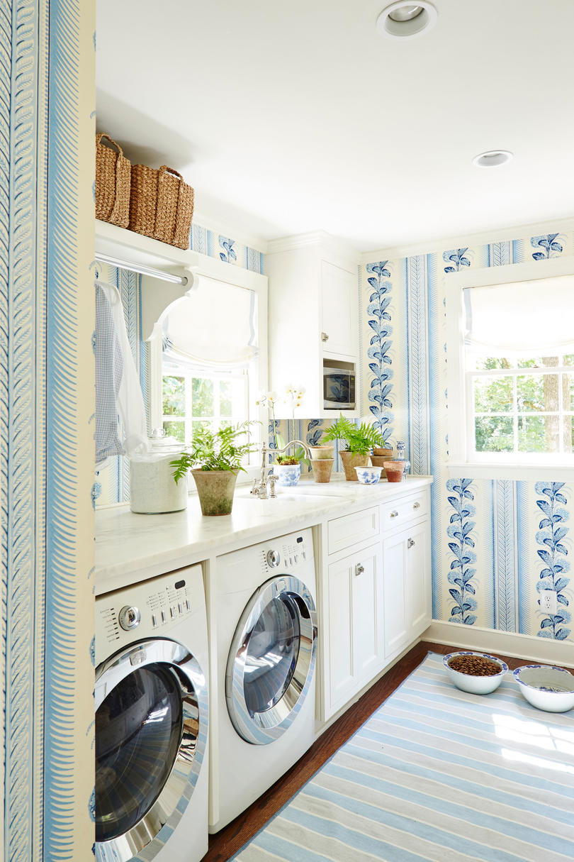 Hortenzia Wallpapered Laundry Room