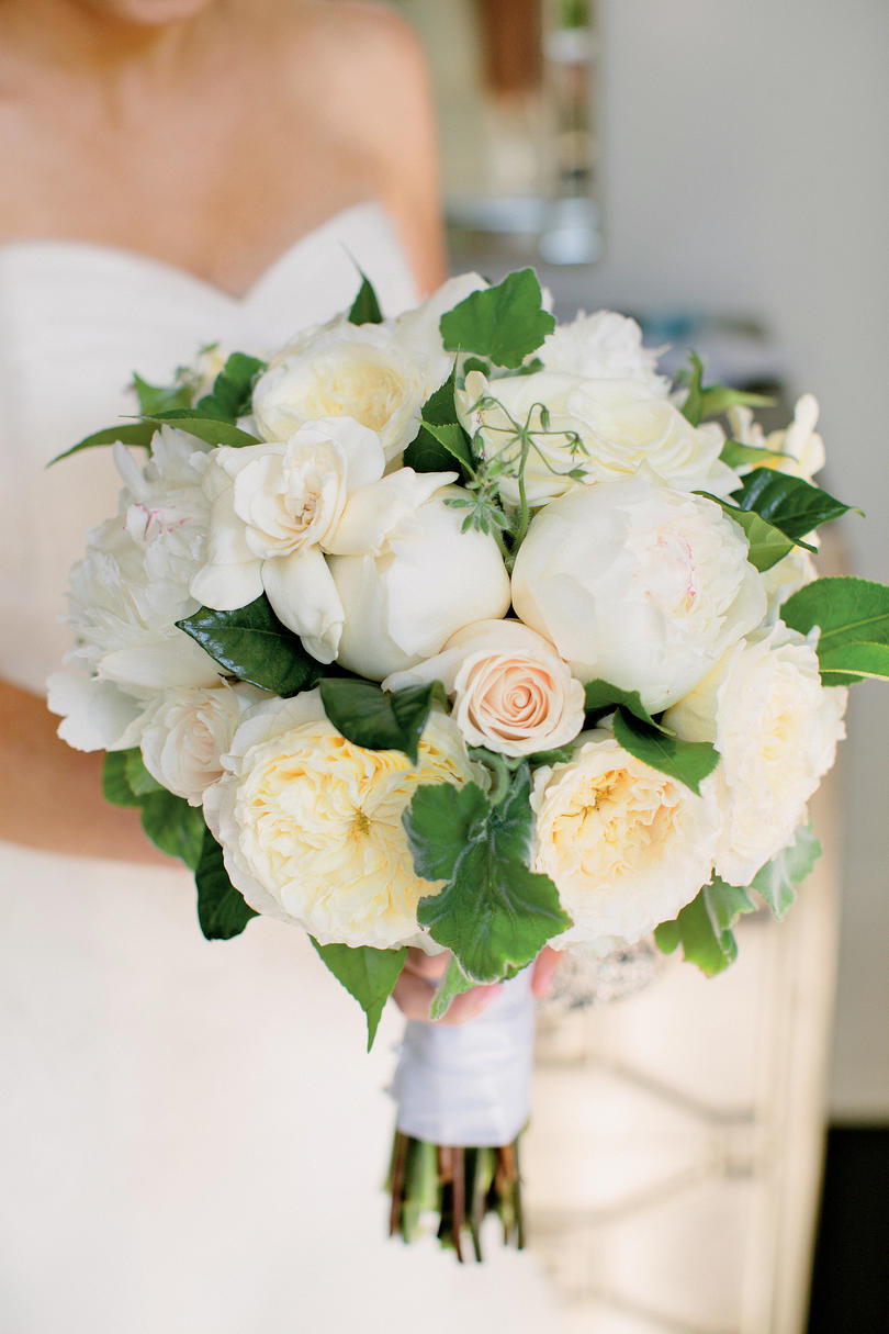 Fény and Elegant Bouquet