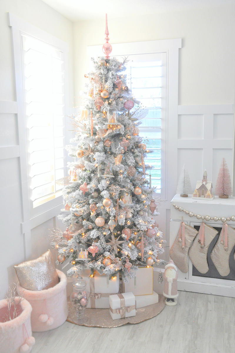Rumenilo Pink and White Christmas Tree