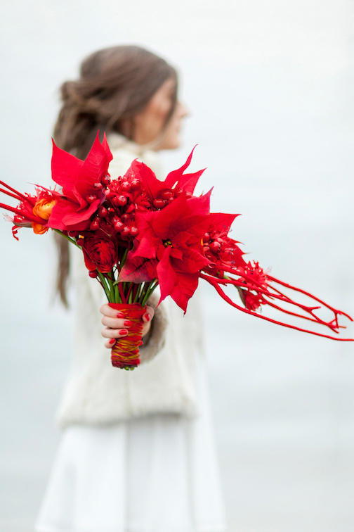 उज्ज्वल Red Poinsettia Bouquet 