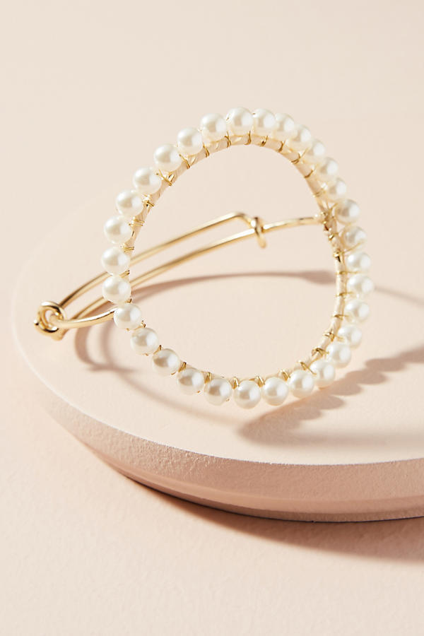 कैली Pearl Cuff Bracelet