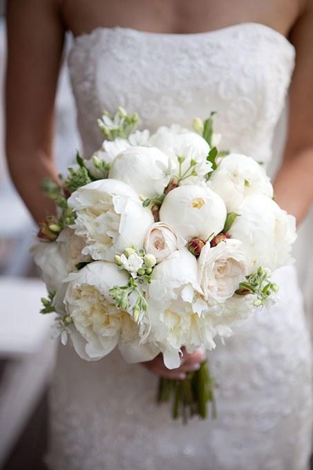 Pioni Wedding Bouquets White