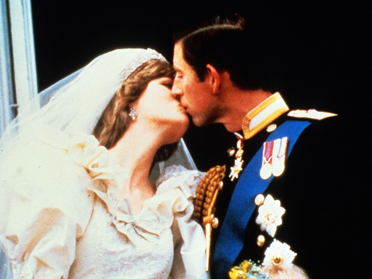 Charles and Diana Balcony Wedding Kiss
