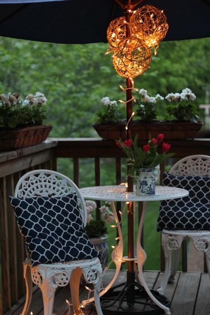 12 Ways to Use Your Christmas Lights in the Summer Porch Party Lighting