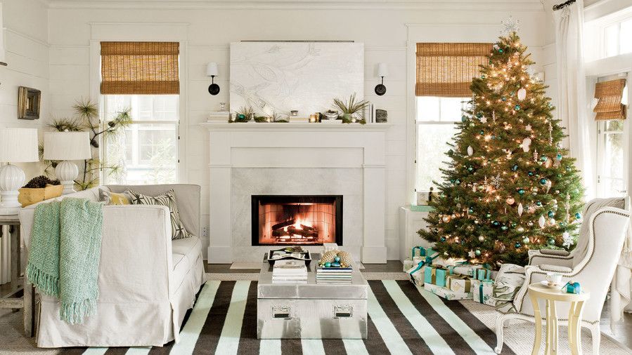 तटीय Christmas Living Room