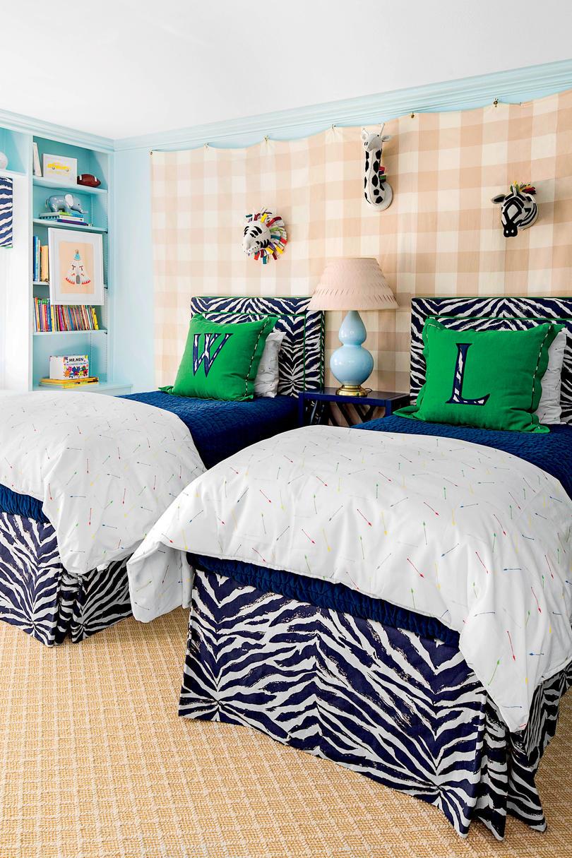 रंगीन Zebra Twin Bedroom