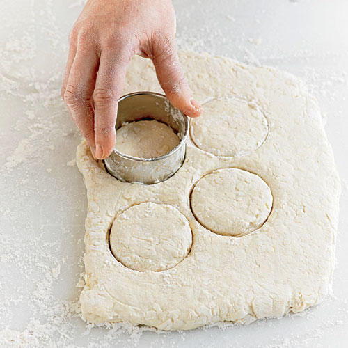 चरण 4: Cut Dough