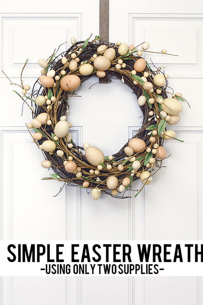 Grančica Wreath with Rustic Egg Design