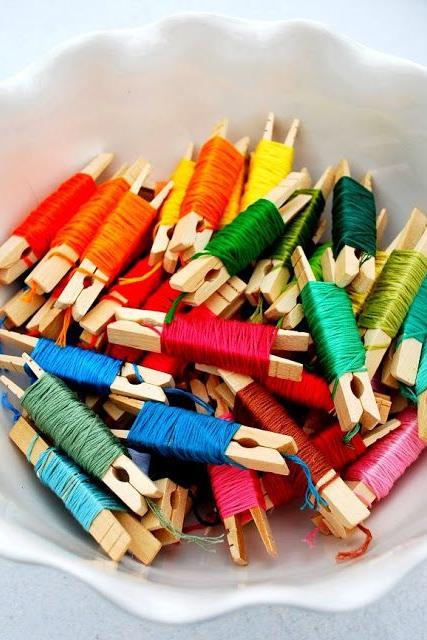 कढ़ाई Floss Clothespin Hack 