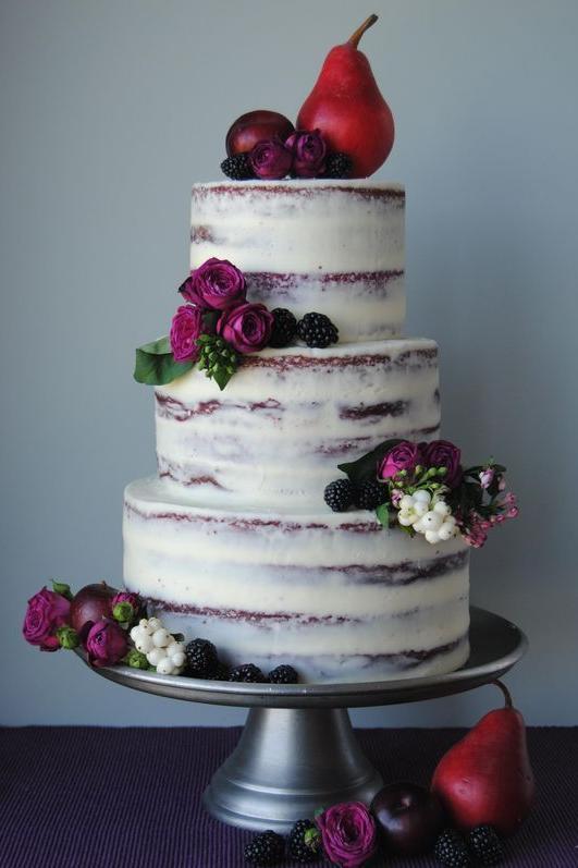 लगभग Naked Cake with Berries 