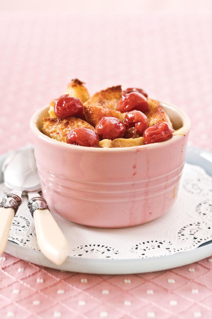 En bonne santé Desserts: Cherry Bread Pudding