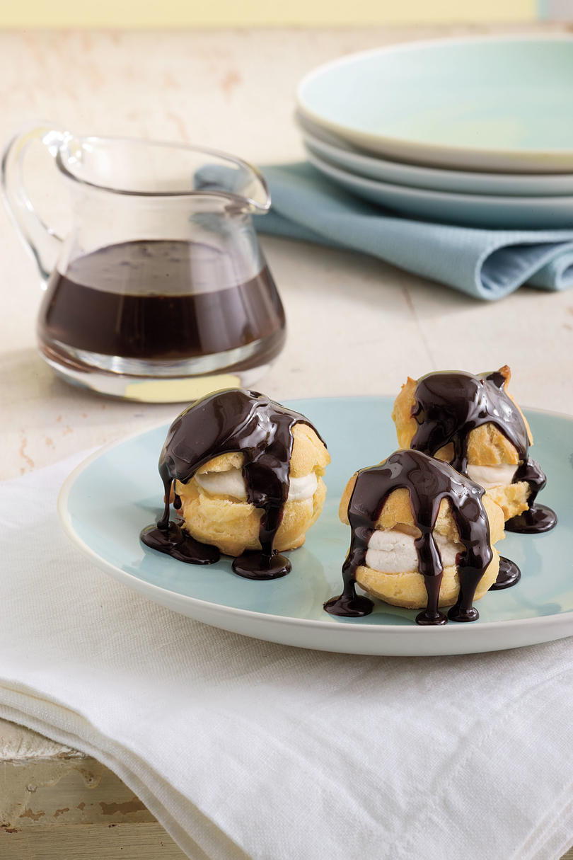 शीघ्र and Easy Summer Party Menu: Profiteroles with Coffee Whipped Cream