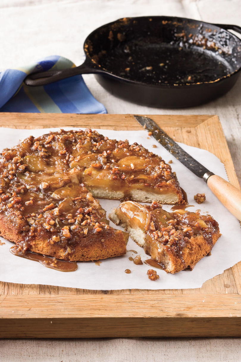 Jeter Iron Skillet Recipes: Upside-Down Caramelized Apple Cake