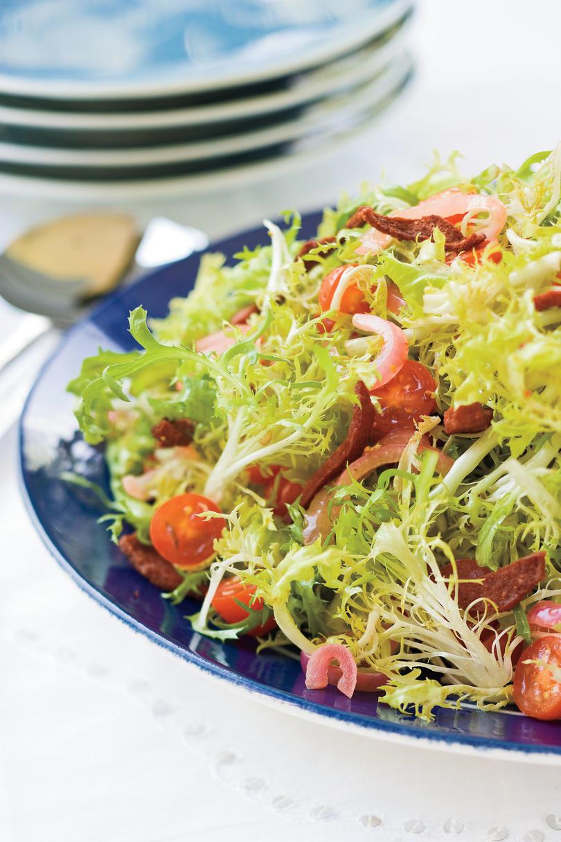 Lämmetä Frisee Salad With Crispy Kosher Salami