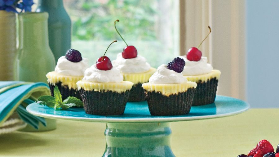 Muffin Recipes: Chocolate-Key Lime Cupcake Pies