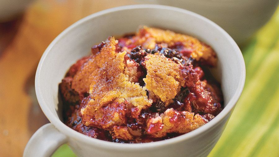Brz and Easy Southern Recipes: TennTucky Blackberry Cobbler