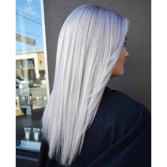Fagyott Blonde With Violet Shadow Roots