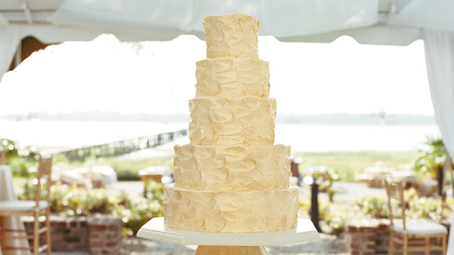 भंवर Wedding Cake