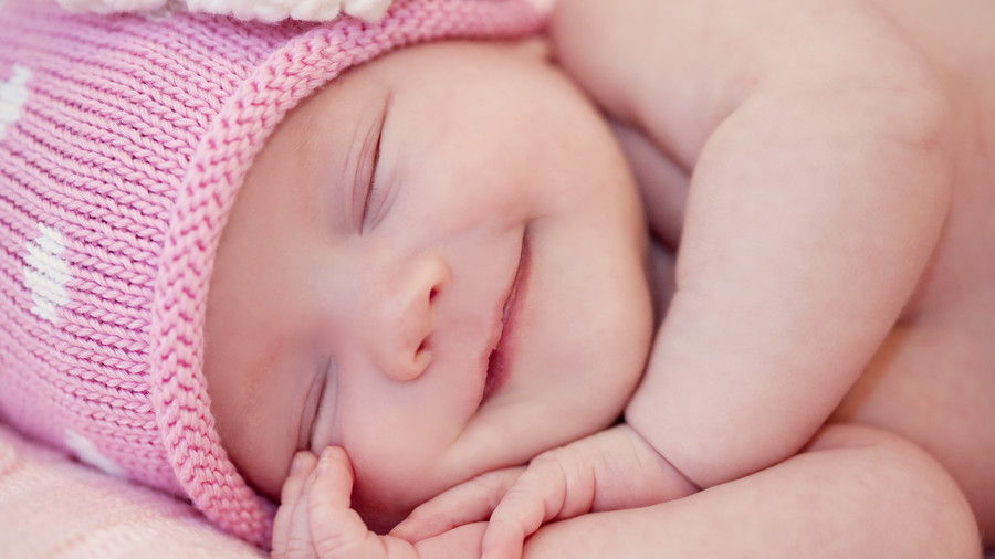 तटस्थ Baby Names Girl Sleeping 