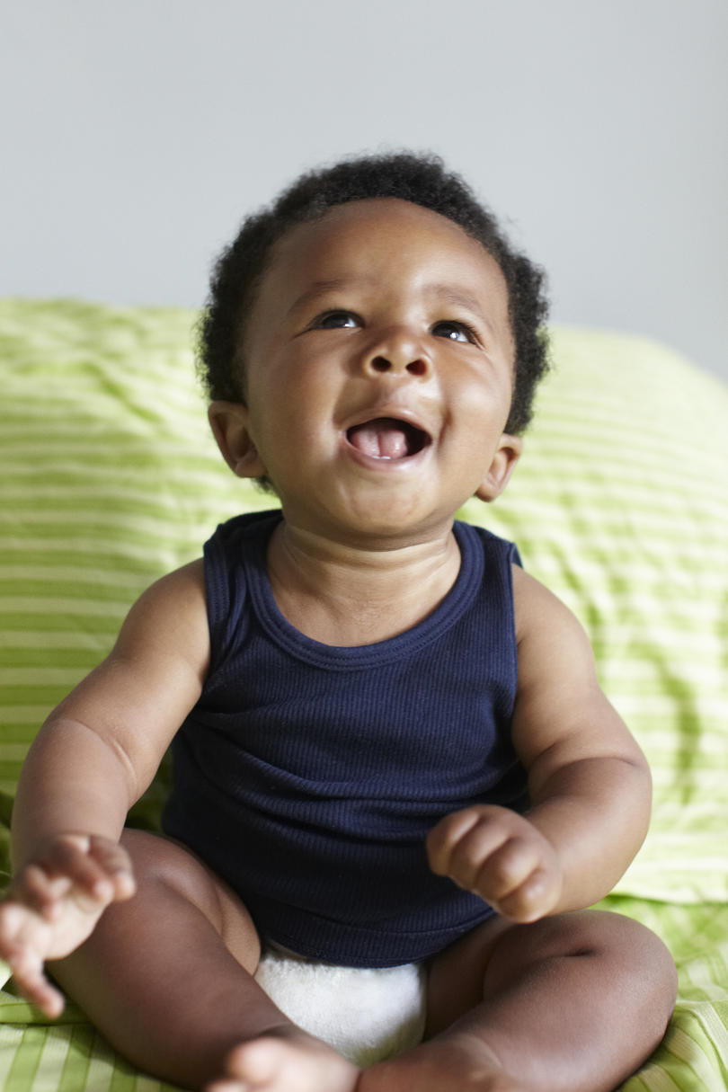 बच्चा boy laughing neutral baby names