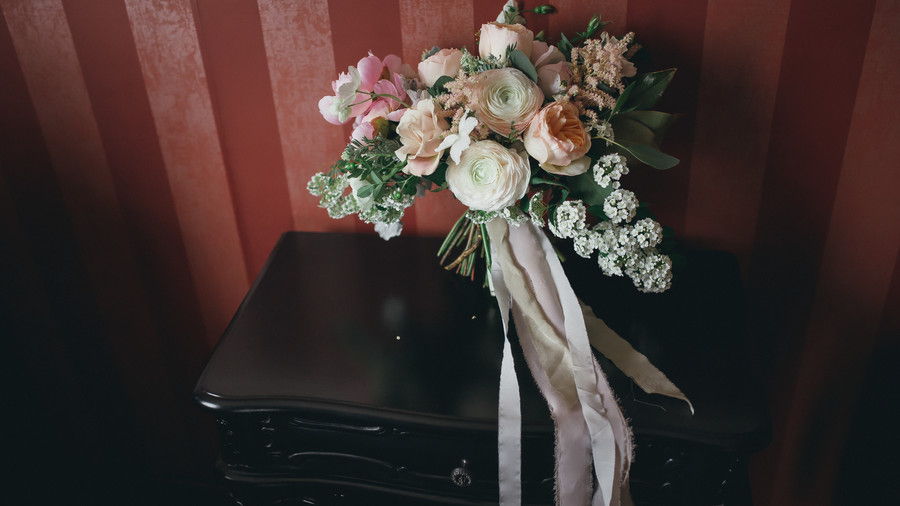 Pioni Wedding Bouquets Vintage 