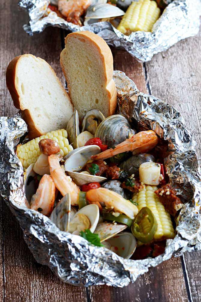 Cilantro-češnjak-Lime Seafood Packets