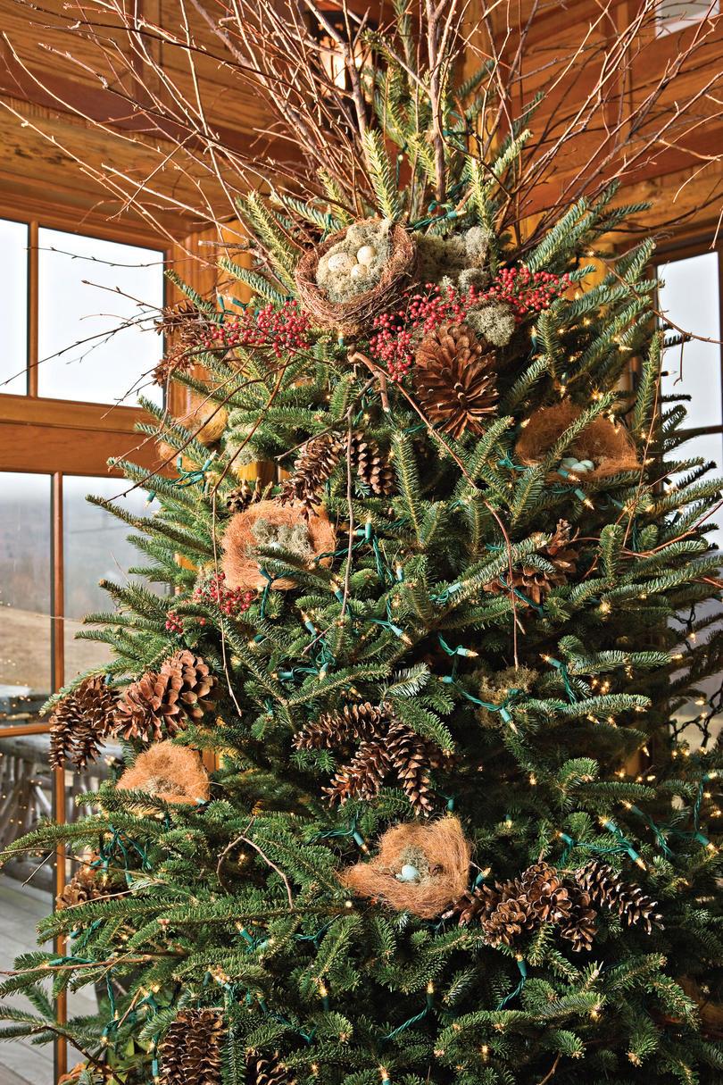 ए Rustic Christmas Tree