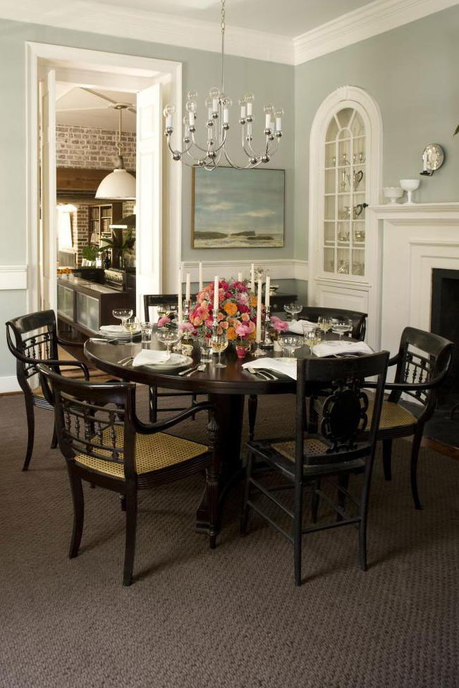 चार्ल्सटन Home Dining Room: Mix and Match Your Chairs
