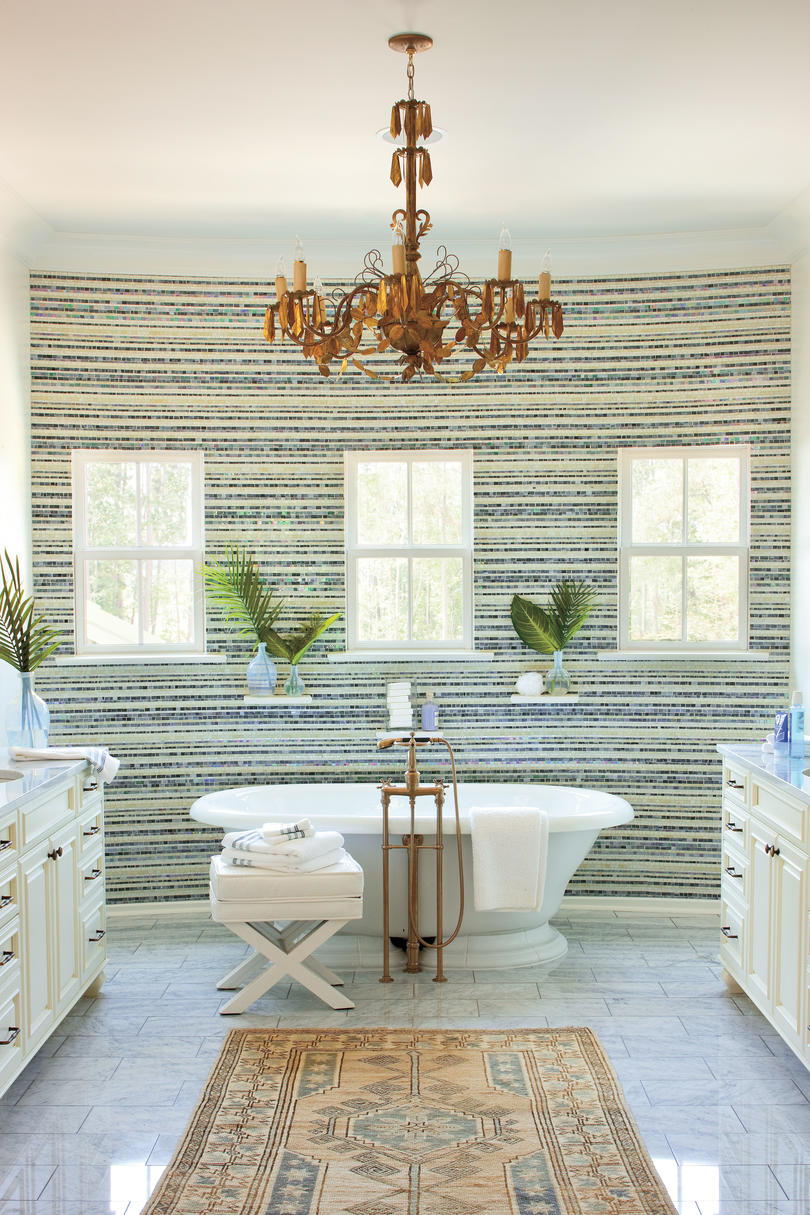 कांच Tiled Master Bathroom