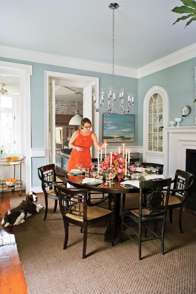 Čarlston Home Dining Room: Filled With Southern Hospitality