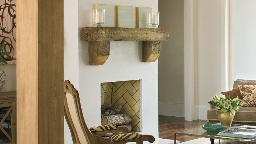 Falusias & Simple Fireplace